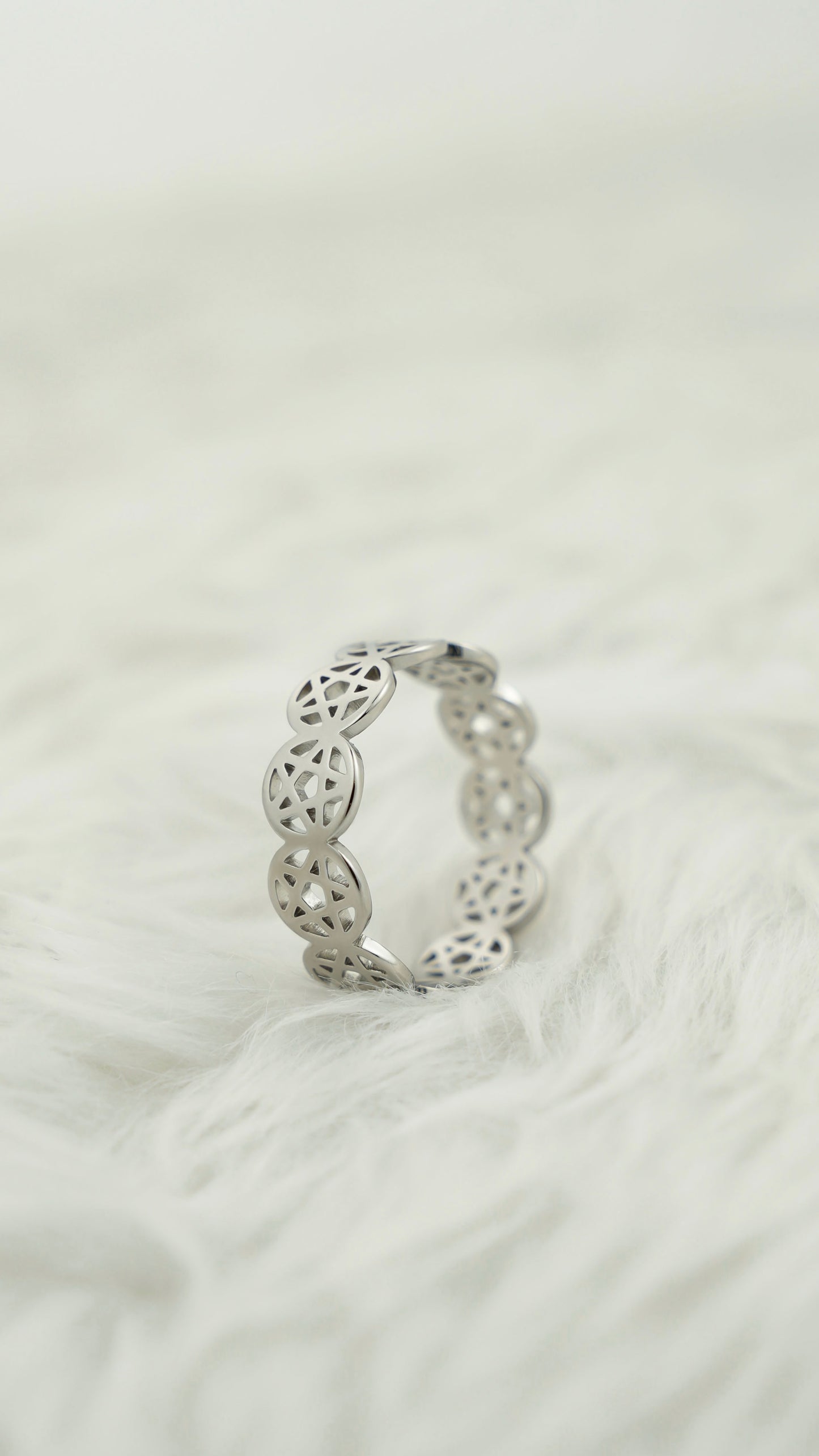 ★ Ring