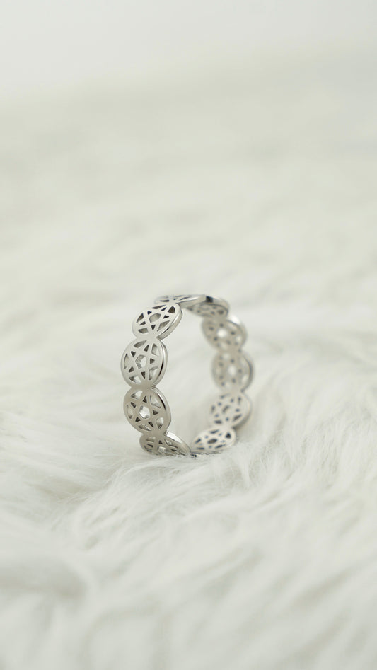 ★ Ring