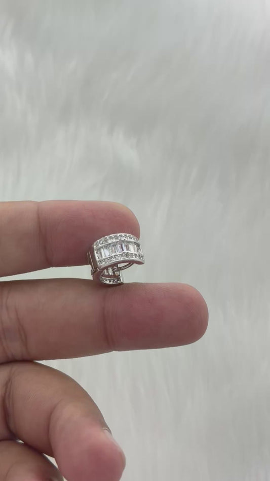 Baguette loop earrings